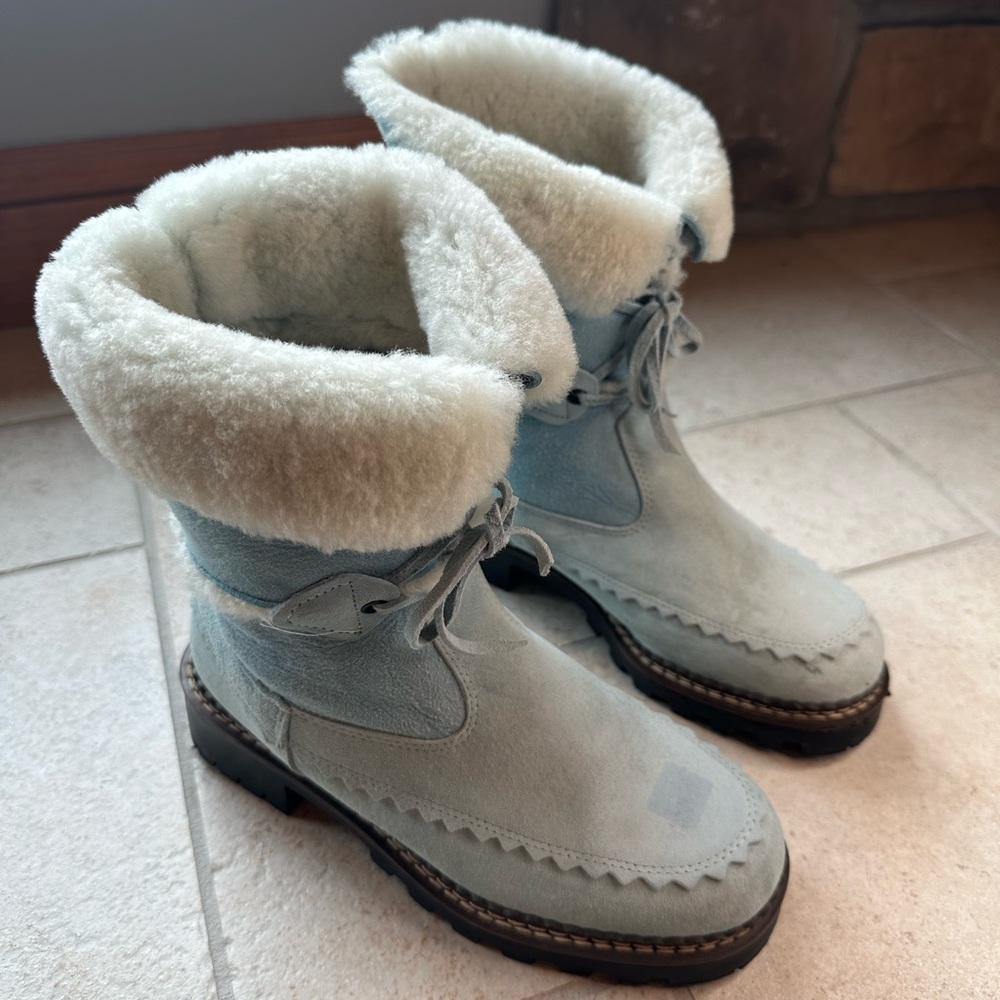 Blondo Winter Boots in Light Gray and Cream - Picture 2 of 4